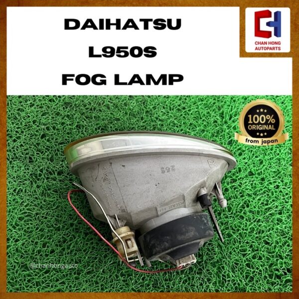 Daihatsu L950S Fog Lamp/Fog Light [Koito 114-51710][Original from Japan][Used] - Image 4