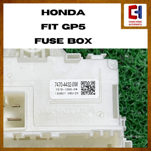 Honda Fit GP5 Fuse Box [747044320W][Original from Japan][Used] - Image 3