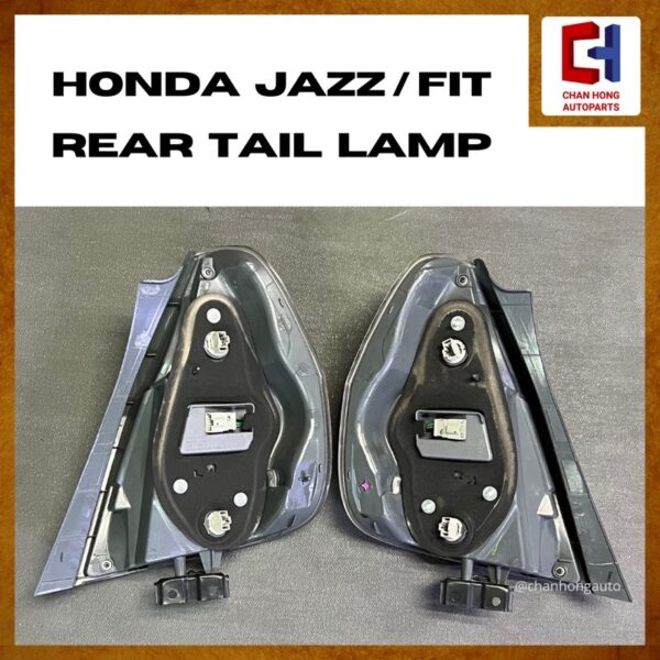 Honda Jazz/Fit Rear Tail Lamp [Ichikoh 4995][Original from Japan][Used] - Image 2