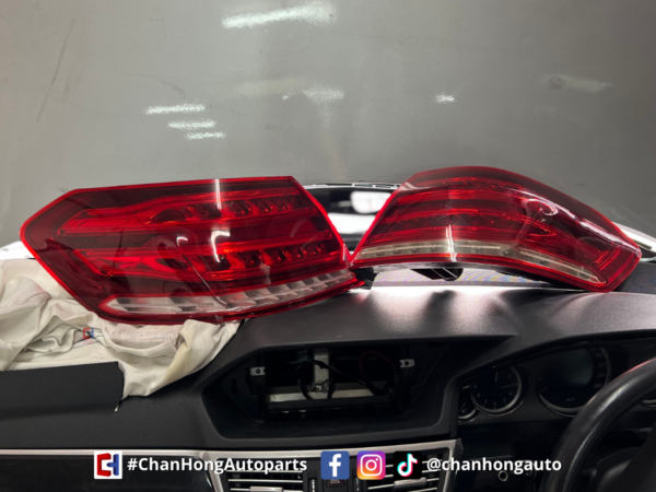 Mercedes-Benz E-Class E300 W212 Half Cut - Image 6