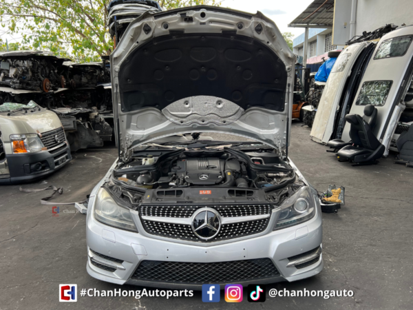 Mercedes-Benz C-Class W204 Coupe AMG Half Cut