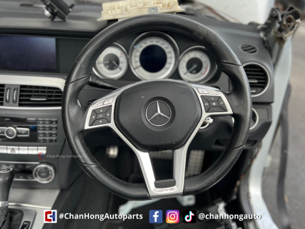 Mercedes-Benz C-Class W204 Coupe AMG Half Cut - Image 4