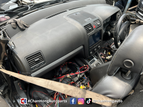 Volkswagen Golf MK5 R32 3.2L NA Half Cut - Image 6