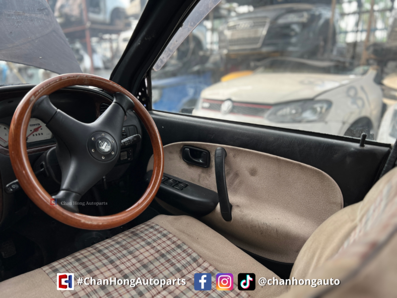 Daihatsu Mira L500 660cc EF Auto Classic Half Cut - Image 5