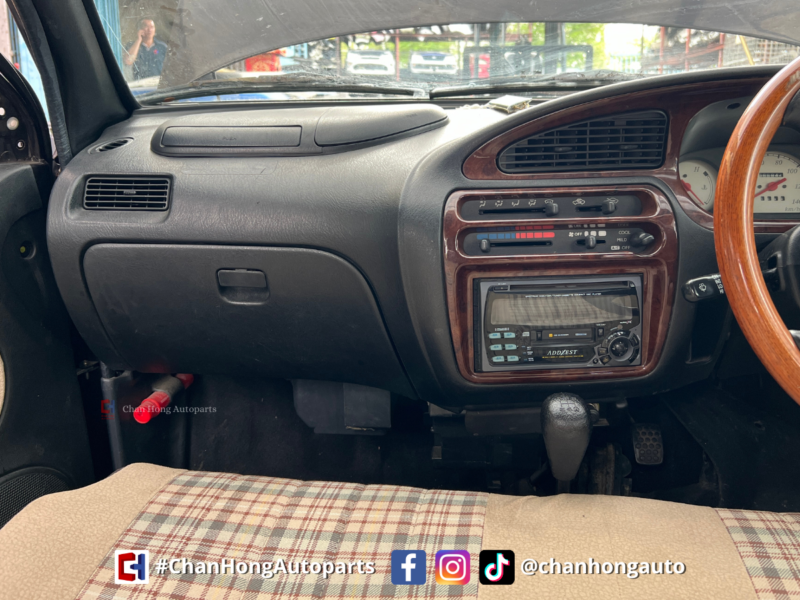 Daihatsu Mira L500 660cc EF Auto Classic Half Cut - Image 8