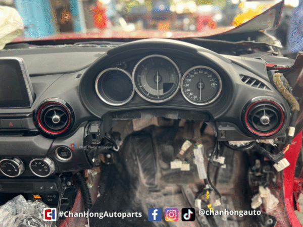 Mazda MX5 with PE 2.0L Engine Half Cut - Image 3