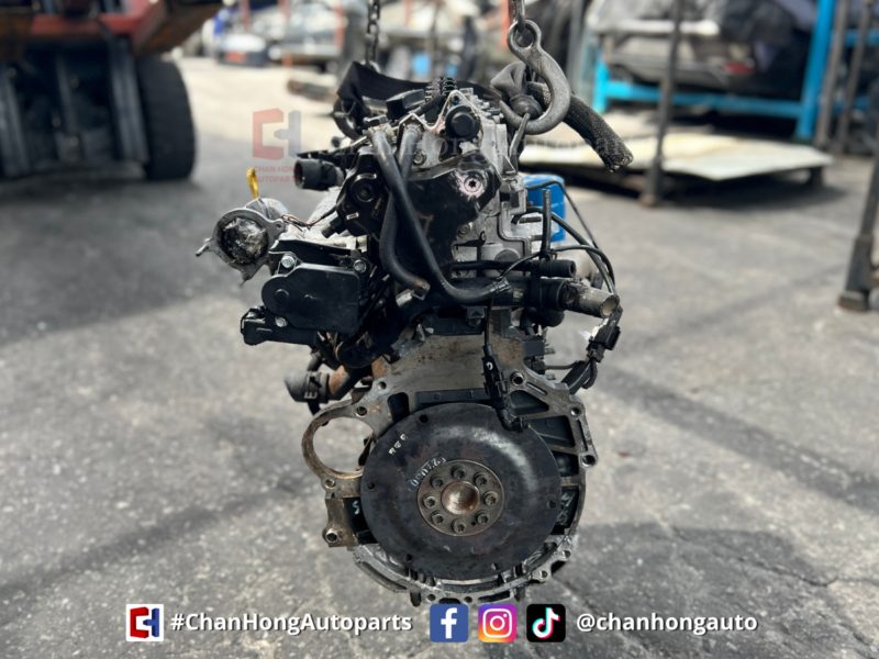 Hyundai Santa Fe D4EB 2.2L Engine - Image 3